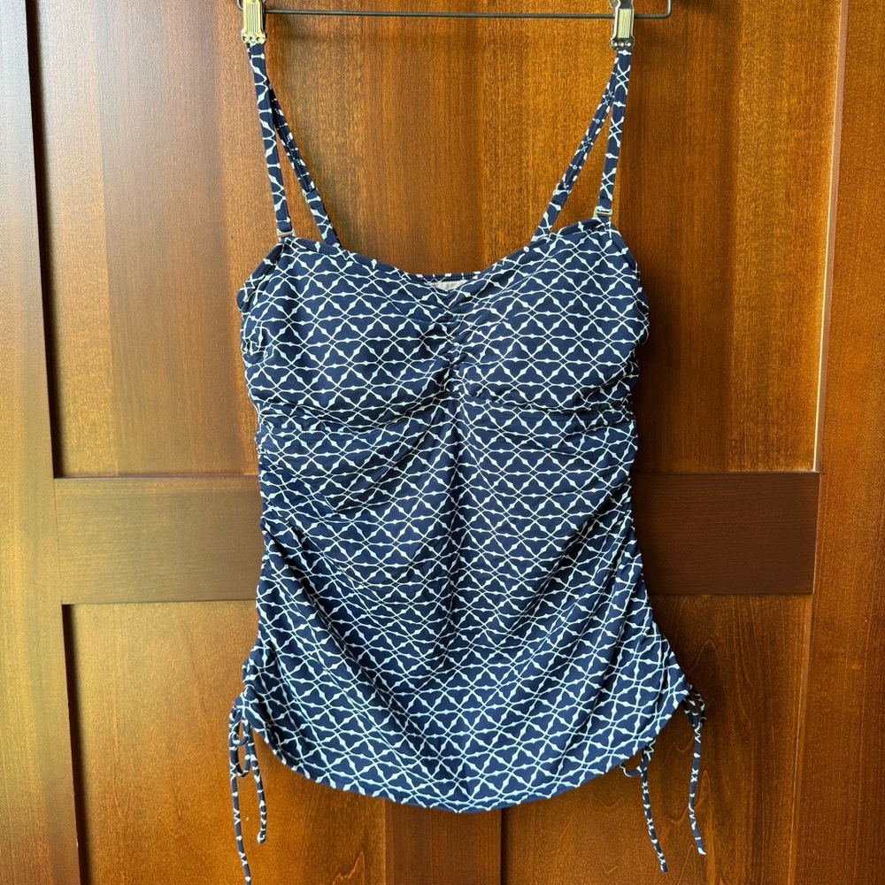 Women’s Lands’ End Navy Tankini Top Size 12
